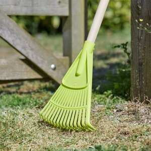 Leaf Rake - Kids FSC 1