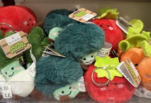 Metal keychain, plush vegetable, 12 cm, 6 ass.