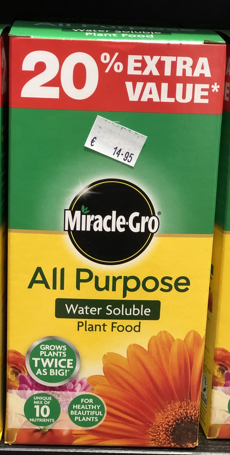 Miracle Gro Plant Food 1kg D and M Garden Centre