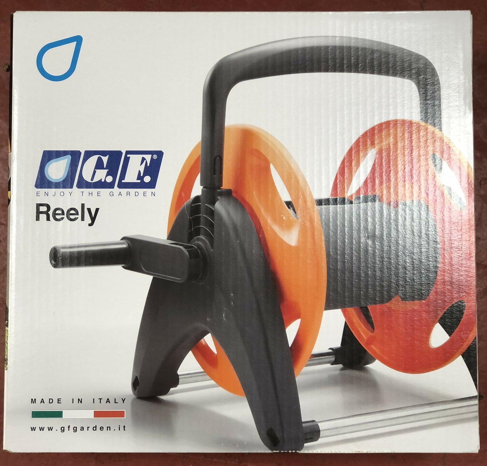 Reely Portable Hose Reel Capacity 40m x 1/2 Hose - D and M Garden