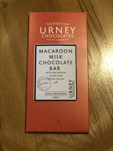 Urney Macaroon Milk Chocolate Bar
