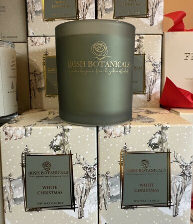 WHITE CHRISTMAS JAR CANDLE