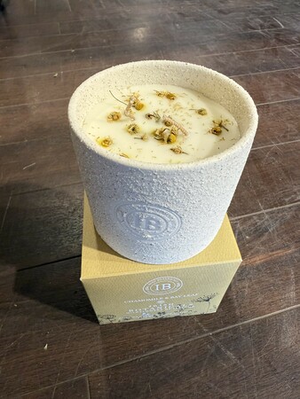 WILDFLOWERS-CHAMOMILE AND BAYLEAF PLANTER CANDLE